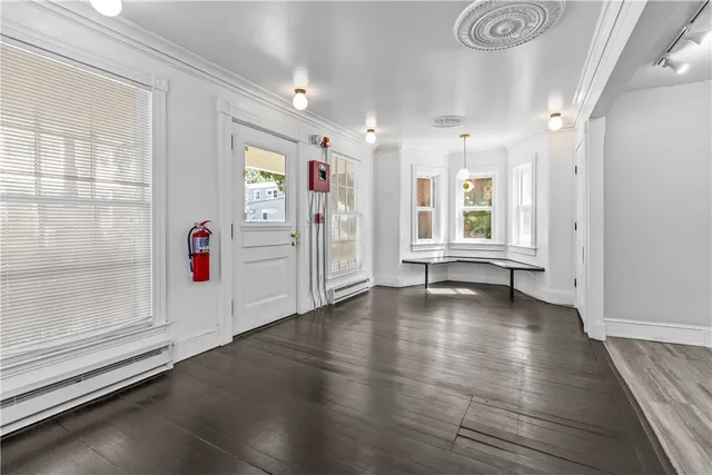 $1,800 | 74 Maple Avenue, Unit 1, Barrington, RI 02806