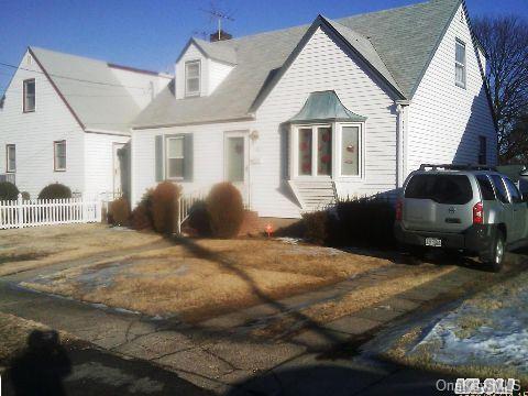80 Todd Road Valley Stream, NY 11580 - Photo 1 of 1