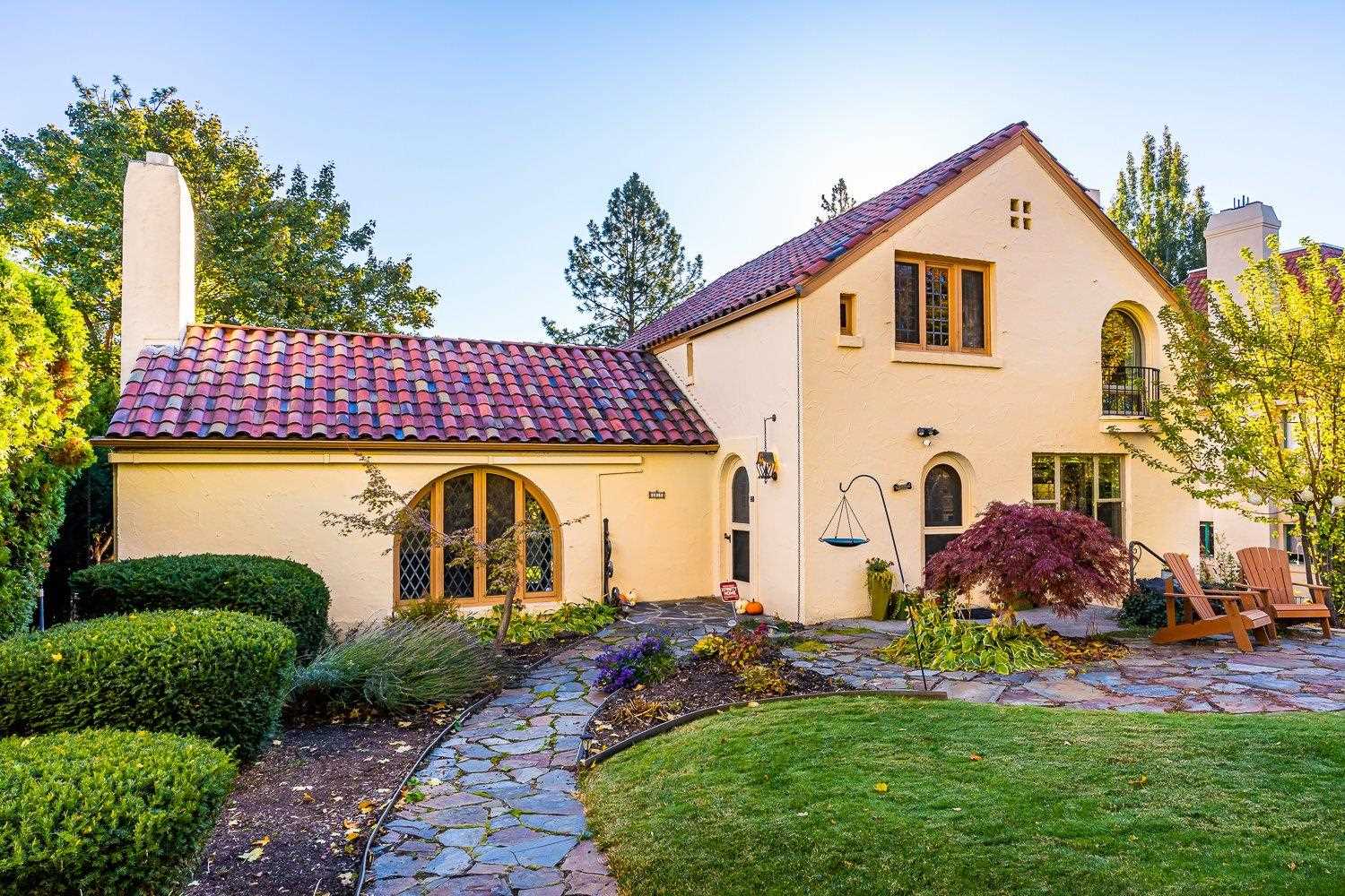 1815 South Upper Terrace Road Spokane, WA 99203 - Photo 1 of 49 Gallery Image 1