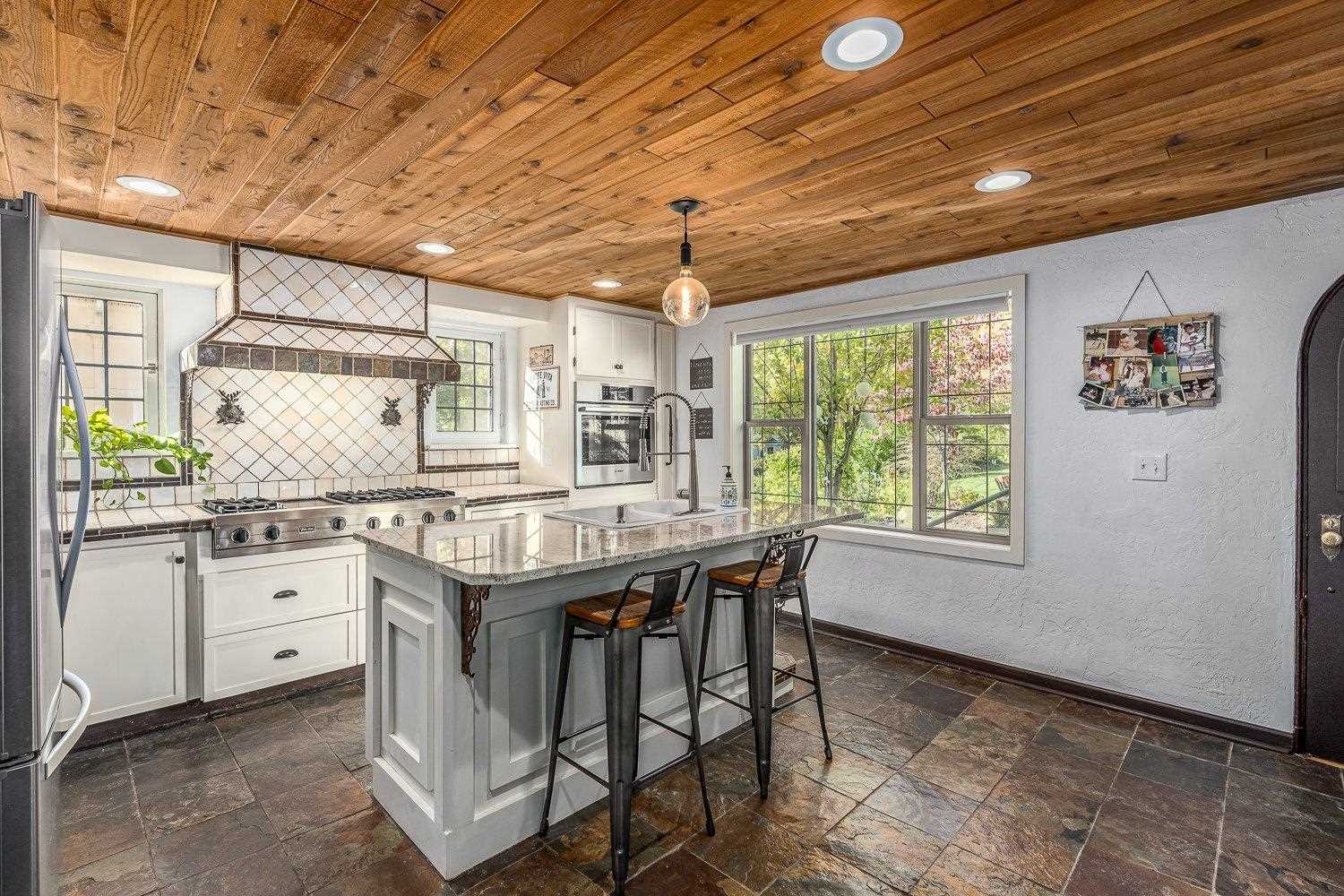 1815 South Upper Terrace Road Spokane, WA 99203 - Photo 7 of 49 Gallery Image 7
