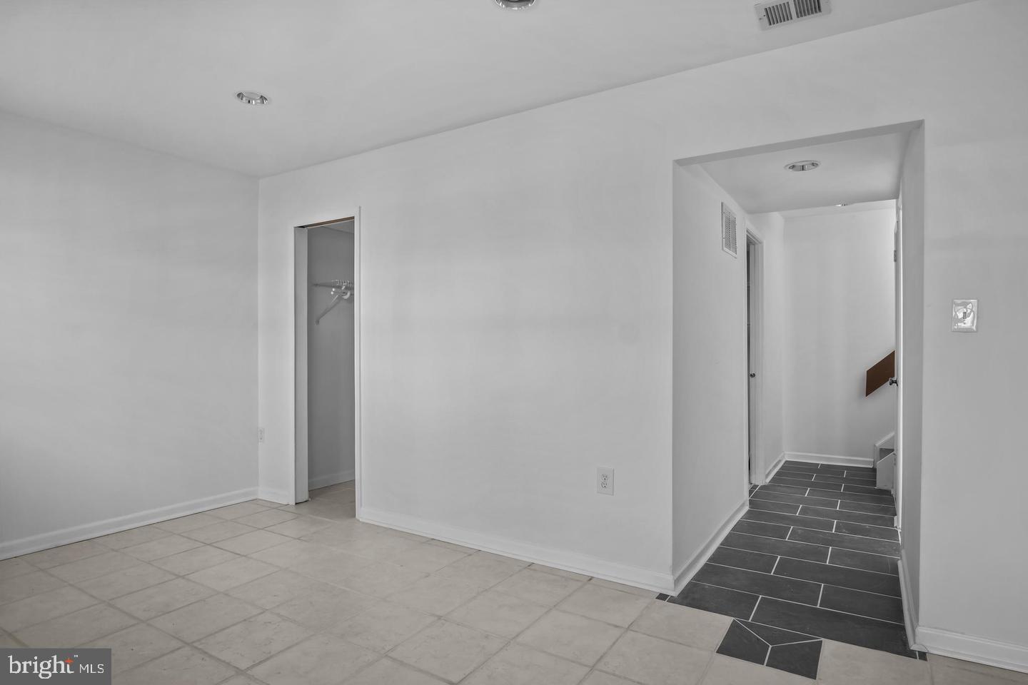 2394 Cloudcroft Square Reston, VA 20191 - Photo 18 of 31