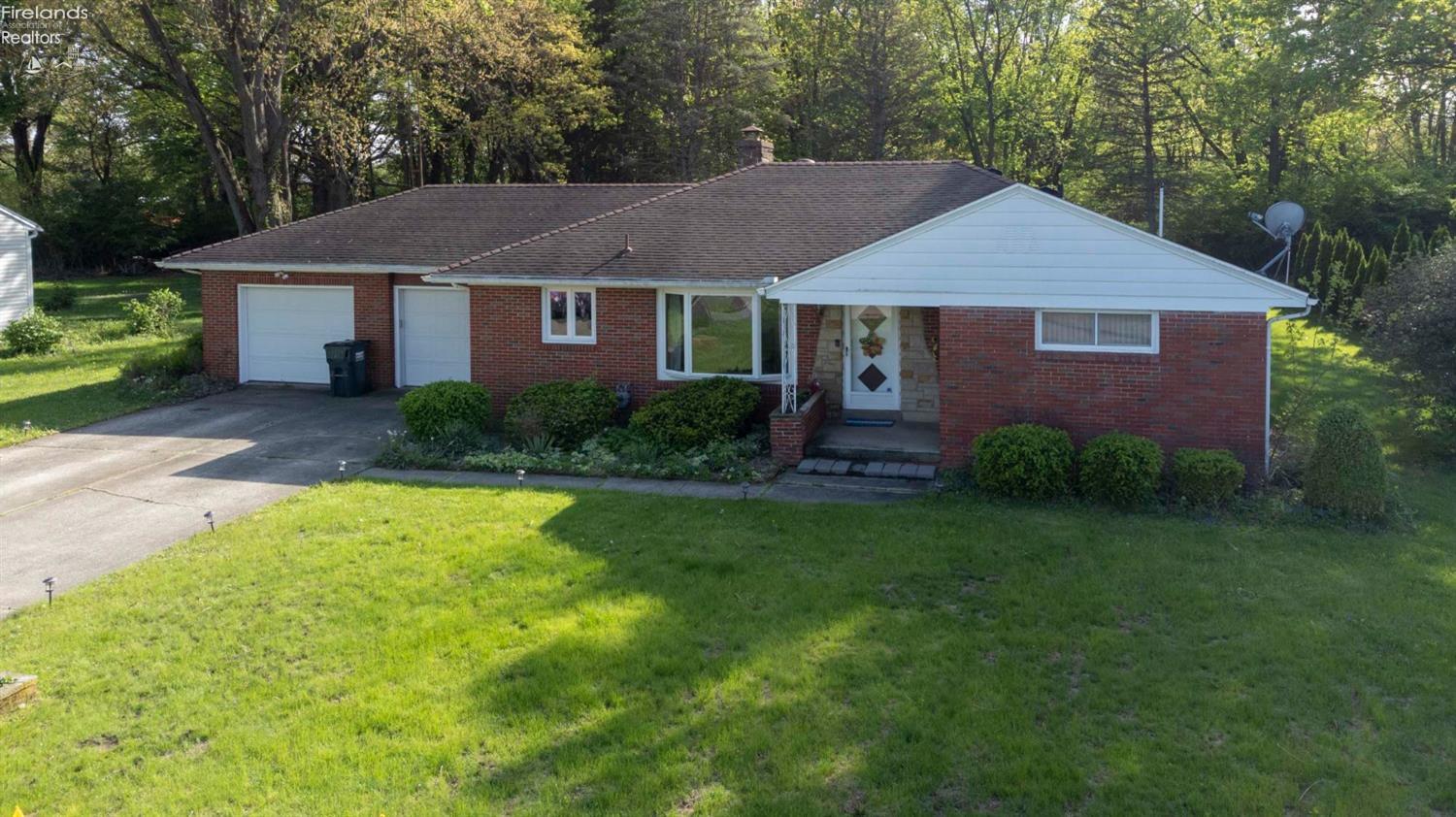 1224 Buchman Road Fremont, OH 43420 - Photo 1 of 35 Gallery Image 1