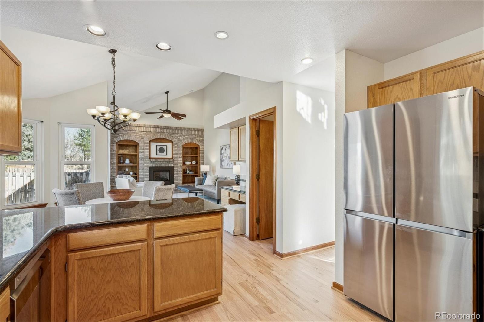 11077 West Roxbury Avenue Littleton, CO 80127 - Photo 9 of 37