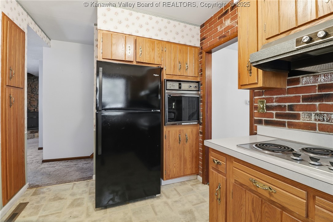 3834 Indian Creek Road Elkview, WV 25071 - Photo 12 of 33 Gallery Image 12