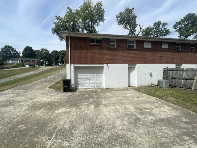 $1,300 | 163 Vulco Drive, Unit B, Hendersonville, TN 37075