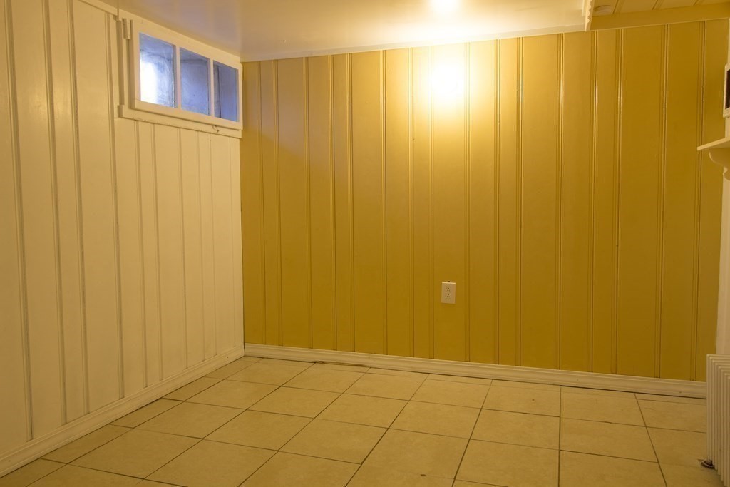 38 Randolph Road Worcester, MA 01606 - Photo 16 of 19 Gallery Image 16