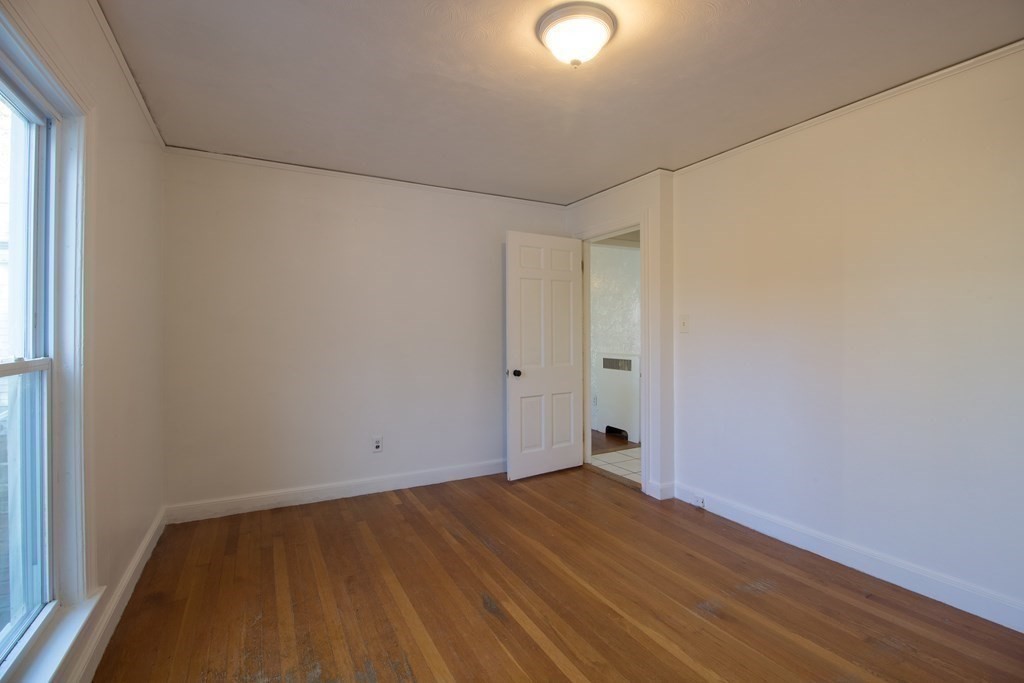 38 Randolph Road Worcester, MA 01606 - Photo 5 of 19 Gallery Image 5