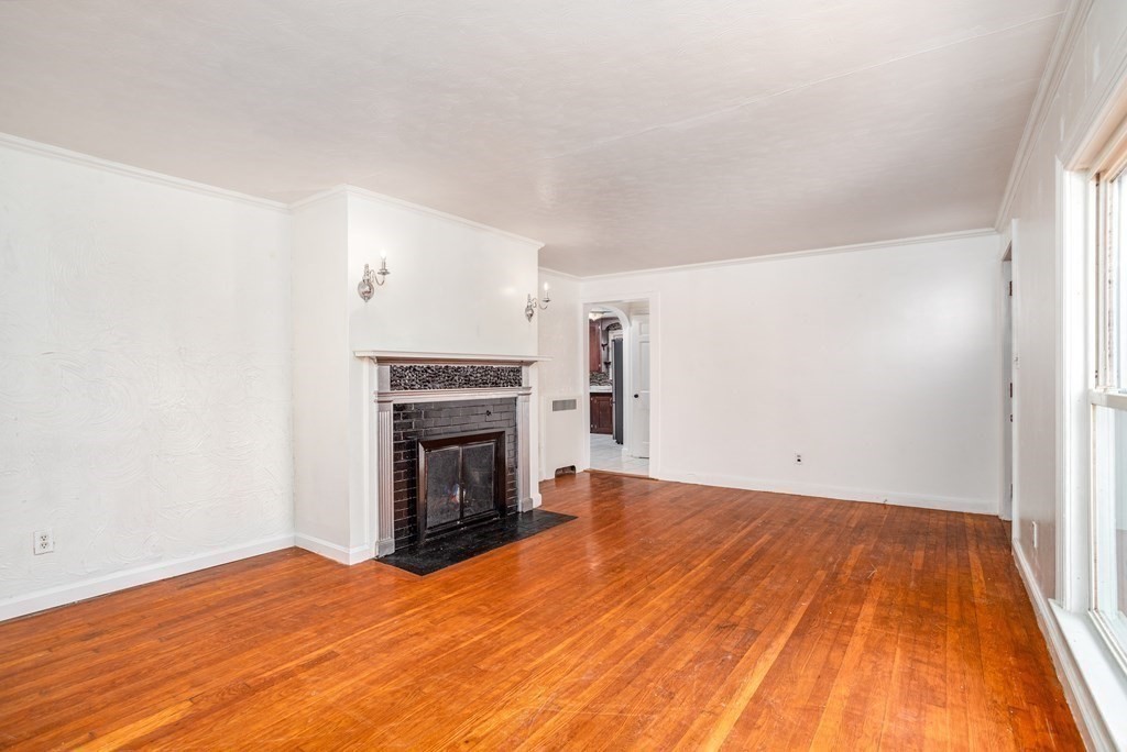38 Randolph Road Worcester, MA 01606 - Photo 7 of 19 Gallery Image 7