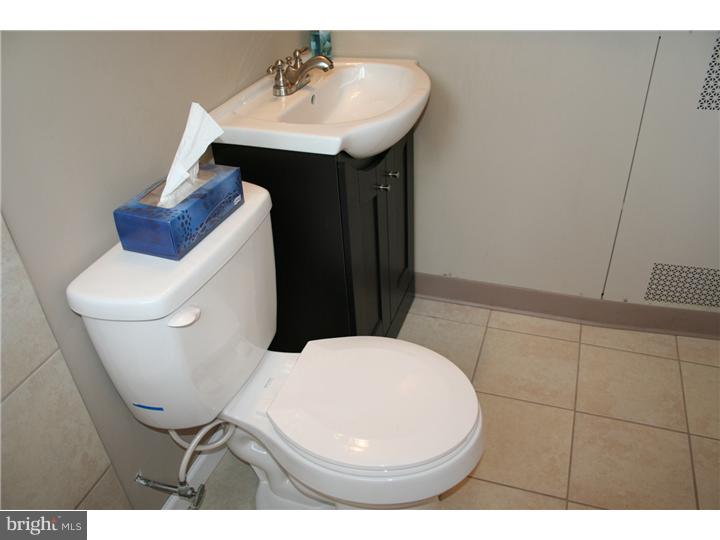 39 Geranium Road Levittown, PA 19057 - Photo 16 of 25 Bathroom
