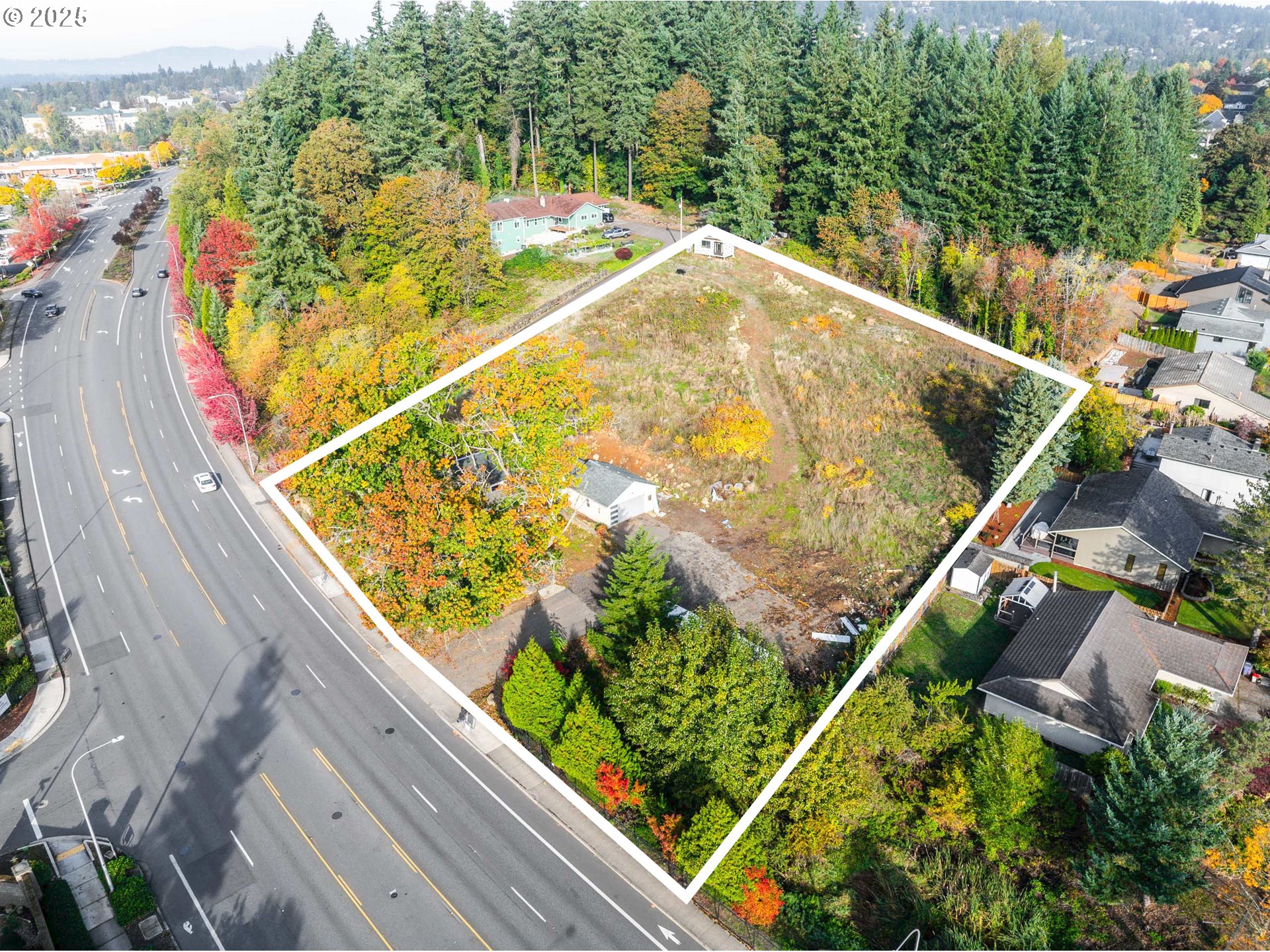 12533 Southeast Sunnyside Road Clackamas, OR 97015 - Photo 4 of 29 a view balcony with wooden floor