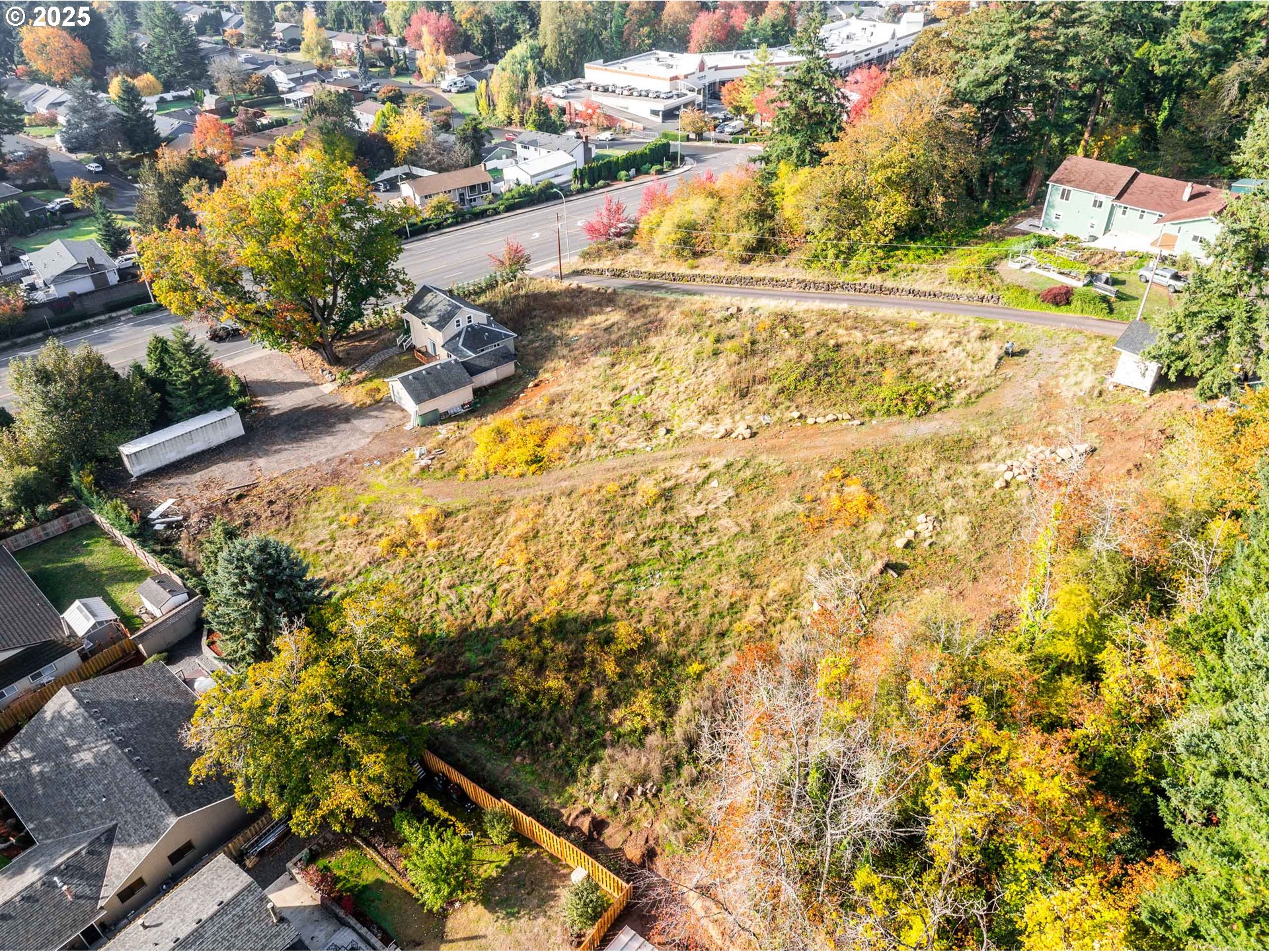 12533 Southeast Sunnyside Road Clackamas, OR 97015 - Photo 5 of 29 a view of a yard with plants