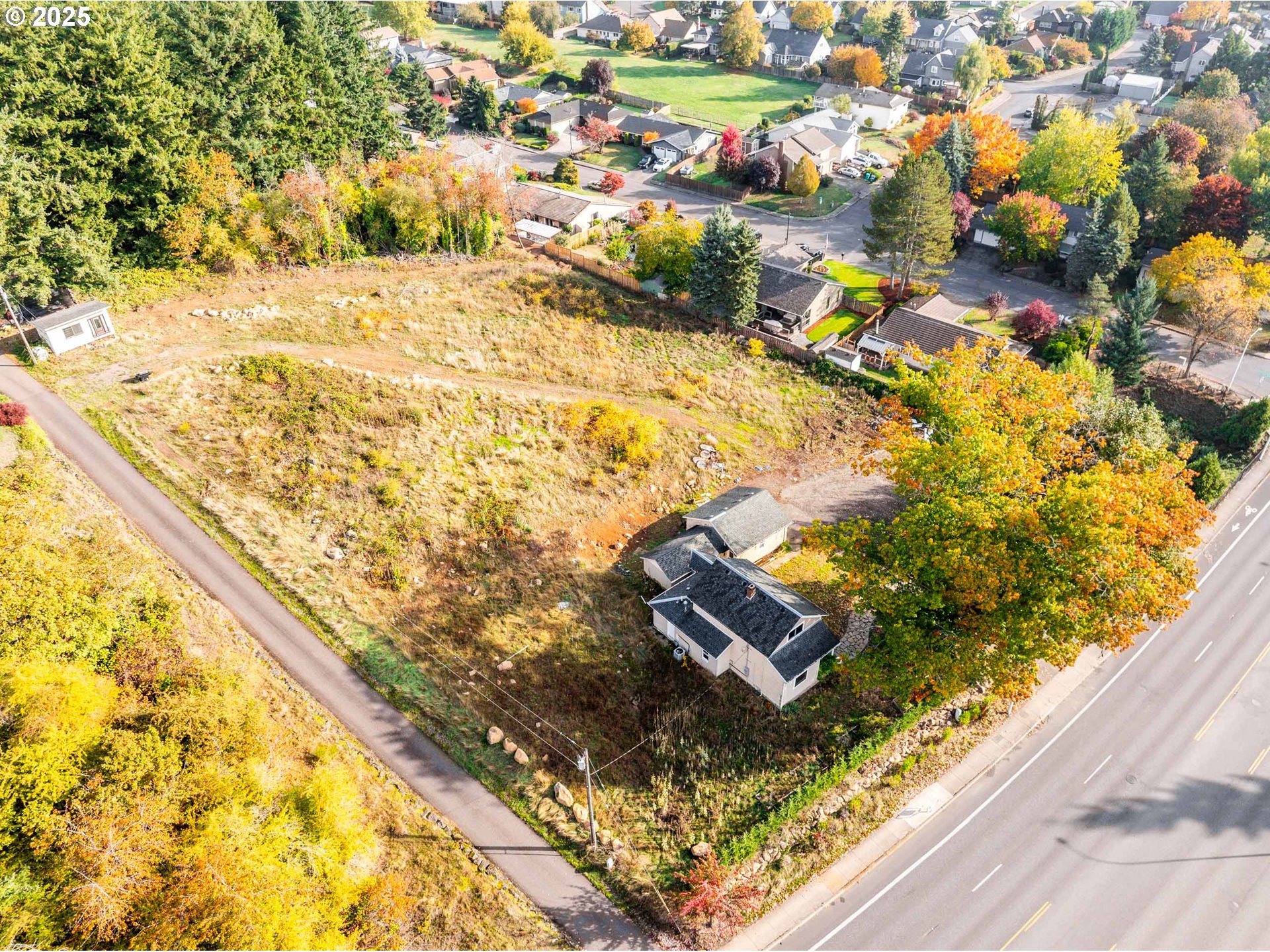 12533 Southeast Sunnyside Road Clackamas, OR 97015 - Photo 9 of 29 a view of swimming pool from a balcony