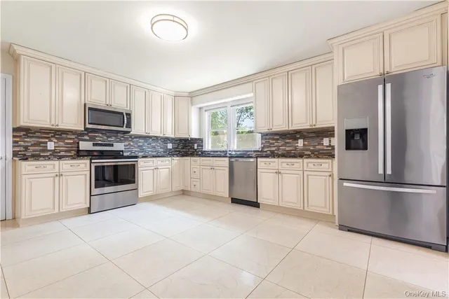 $1,295,000 | 228 Union Avenue, Harrison, NY 10528