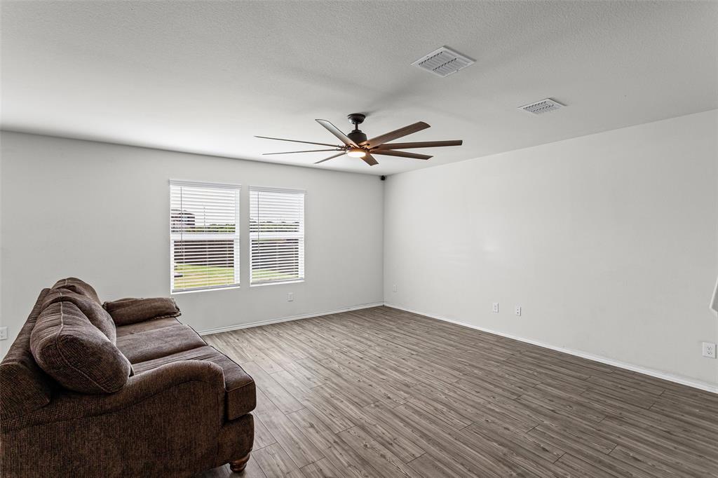 16012 Crews Avenue Haslet, TX 76052 - Photo 14 of 40