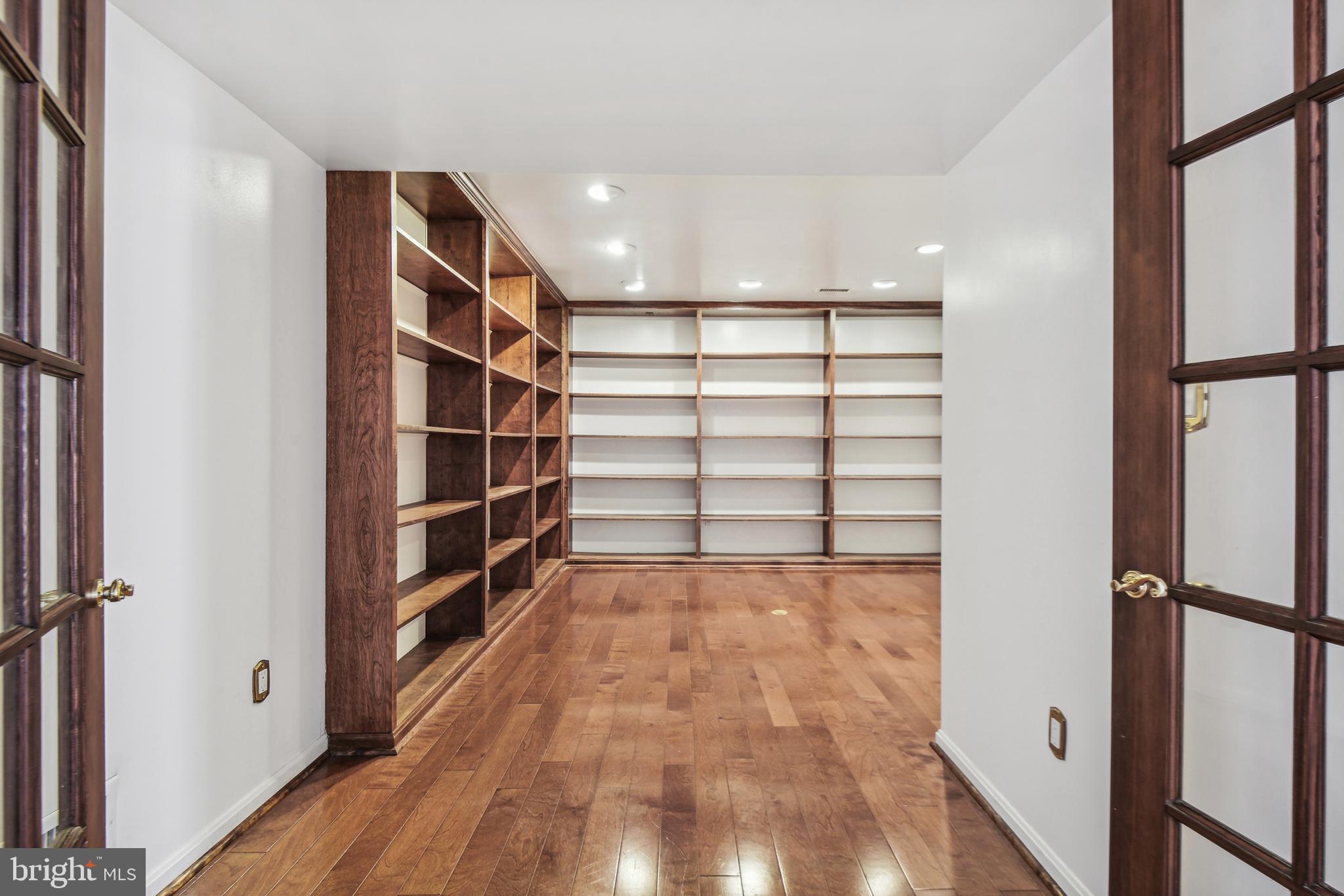 1081 Old Cedar Road McLean, VA 22102 - Photo 39 of 57