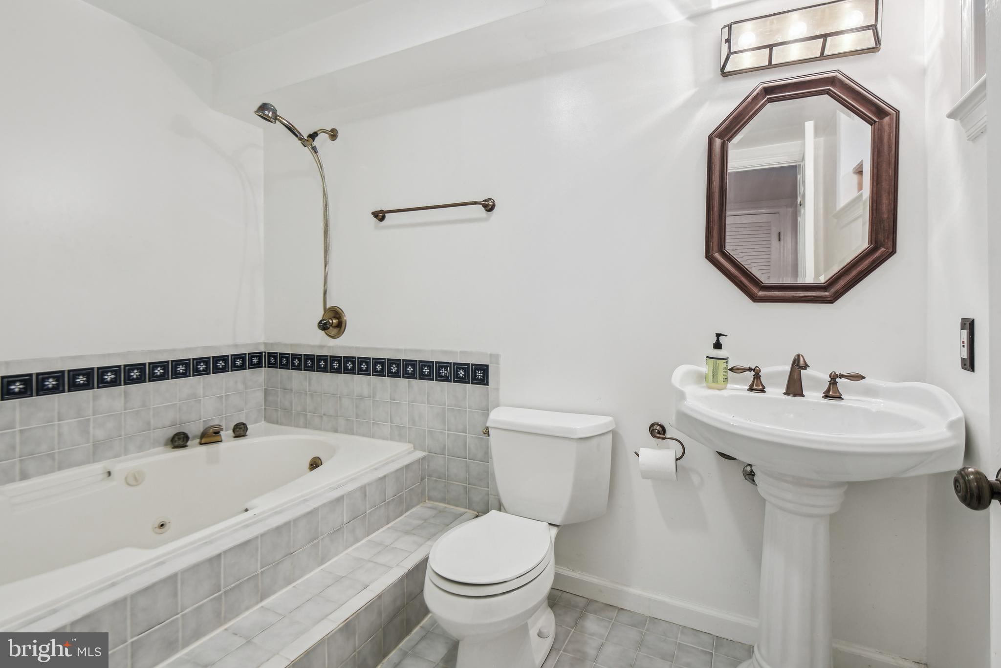 1081 Old Cedar Road McLean, VA 22102 - Photo 46 of 57