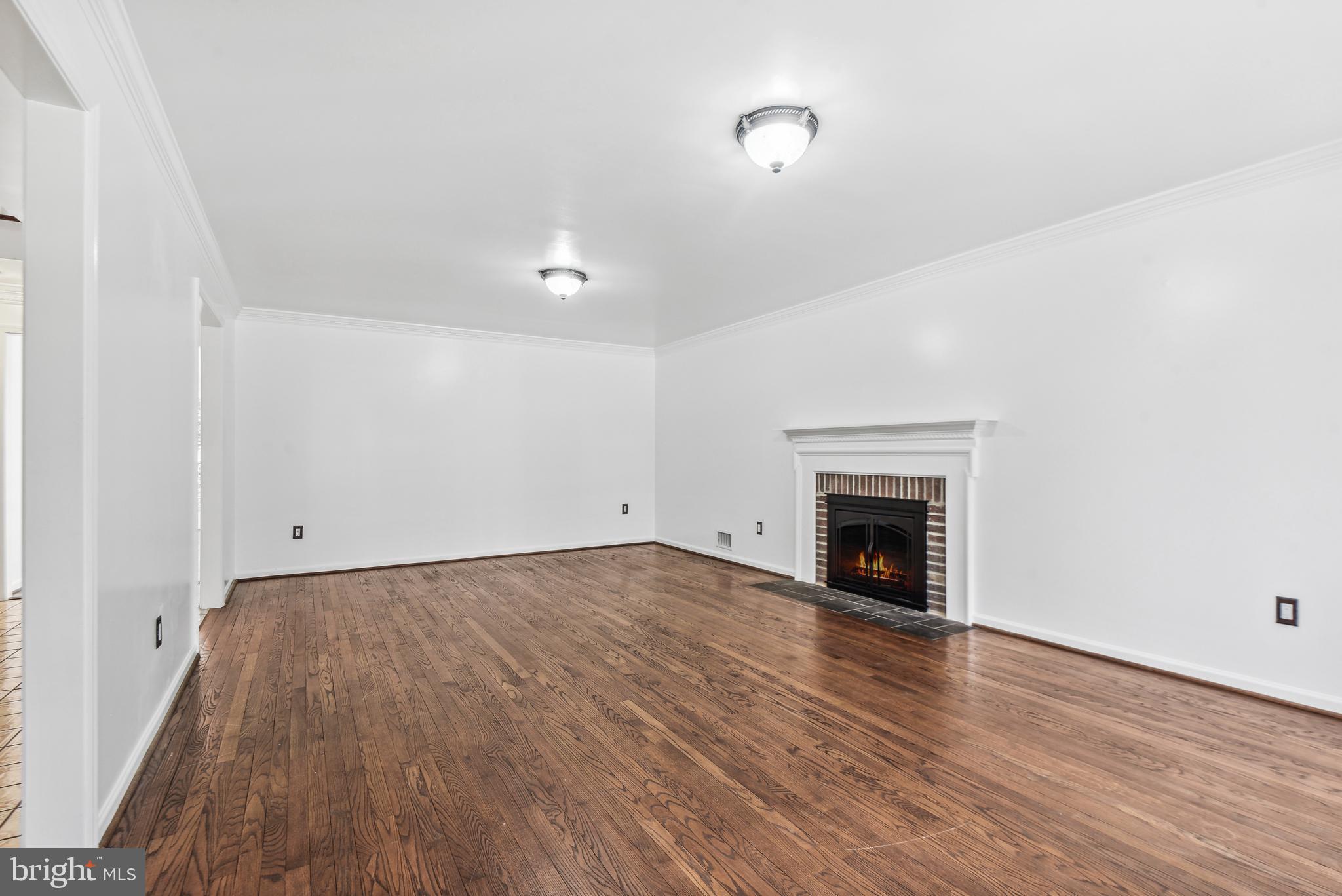 1081 Old Cedar Road McLean, VA 22102 - Photo 8 of 57