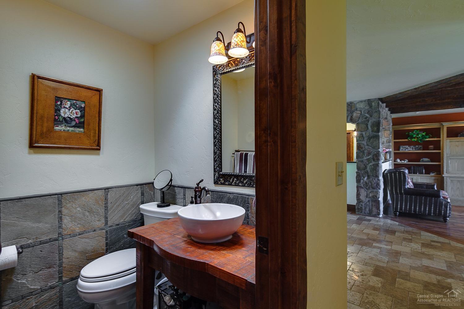 64696 McGrath Road Bend, OR 97701 - Photo 17 of 25 Creativity.