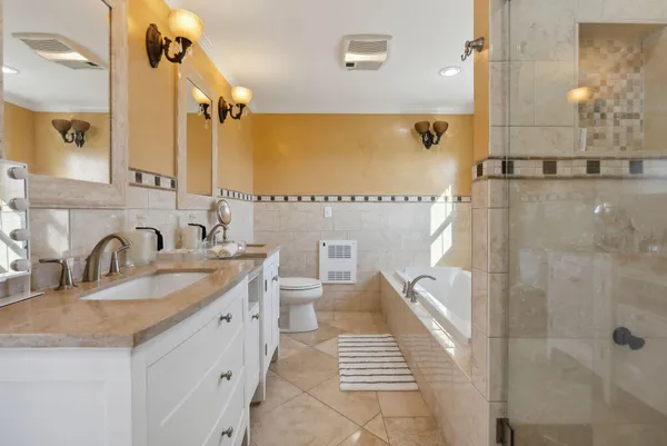 $2,150,000 | 78-98 Hussey Hill Road, Oakland, ME 04963