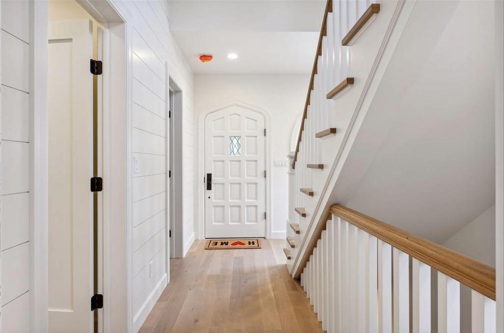 101 Center Street Excelsior, MN 55331 - Photo 2 of 15