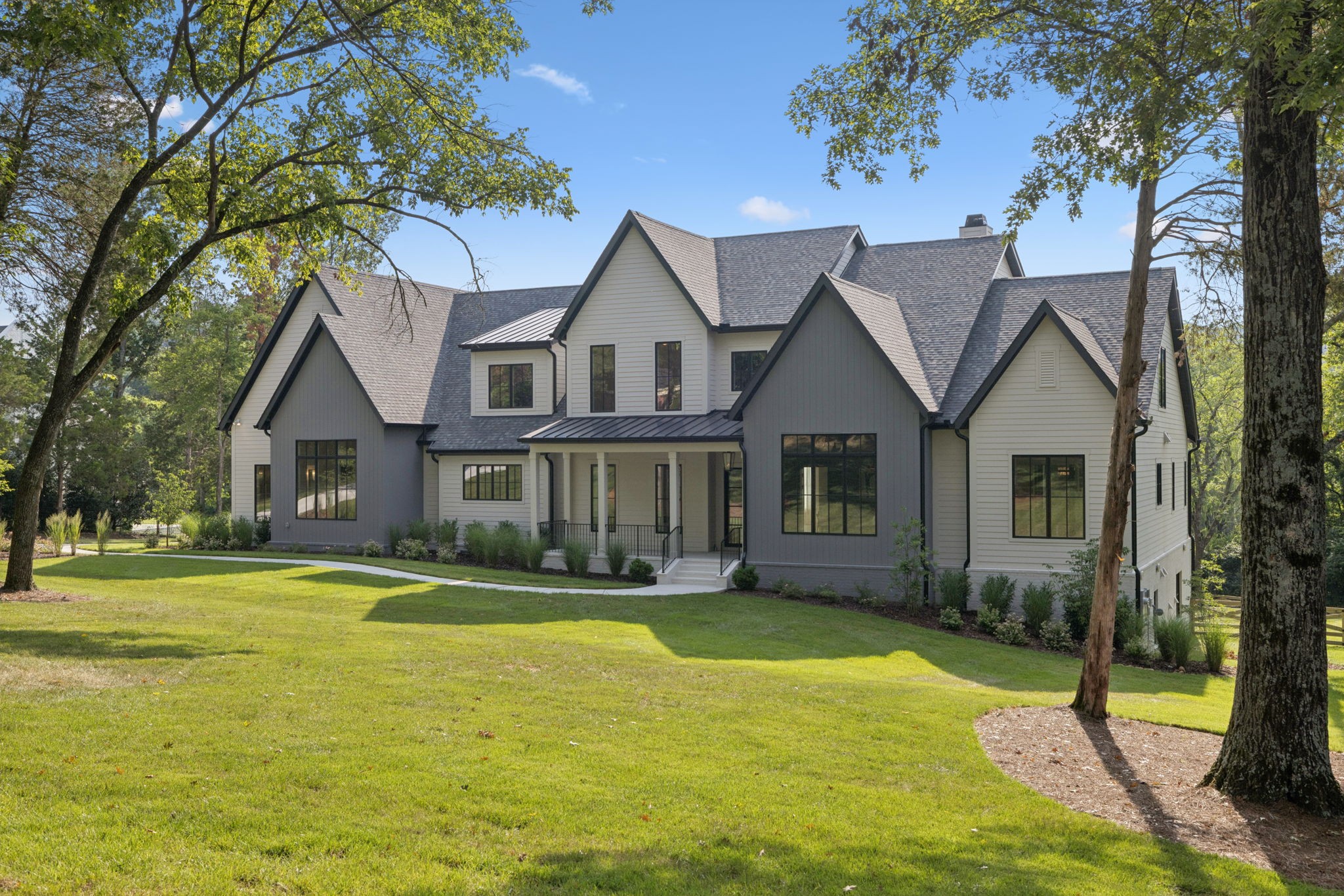 4530 Everett Drive Nashville, TN 37215 - Photo 2 of 89