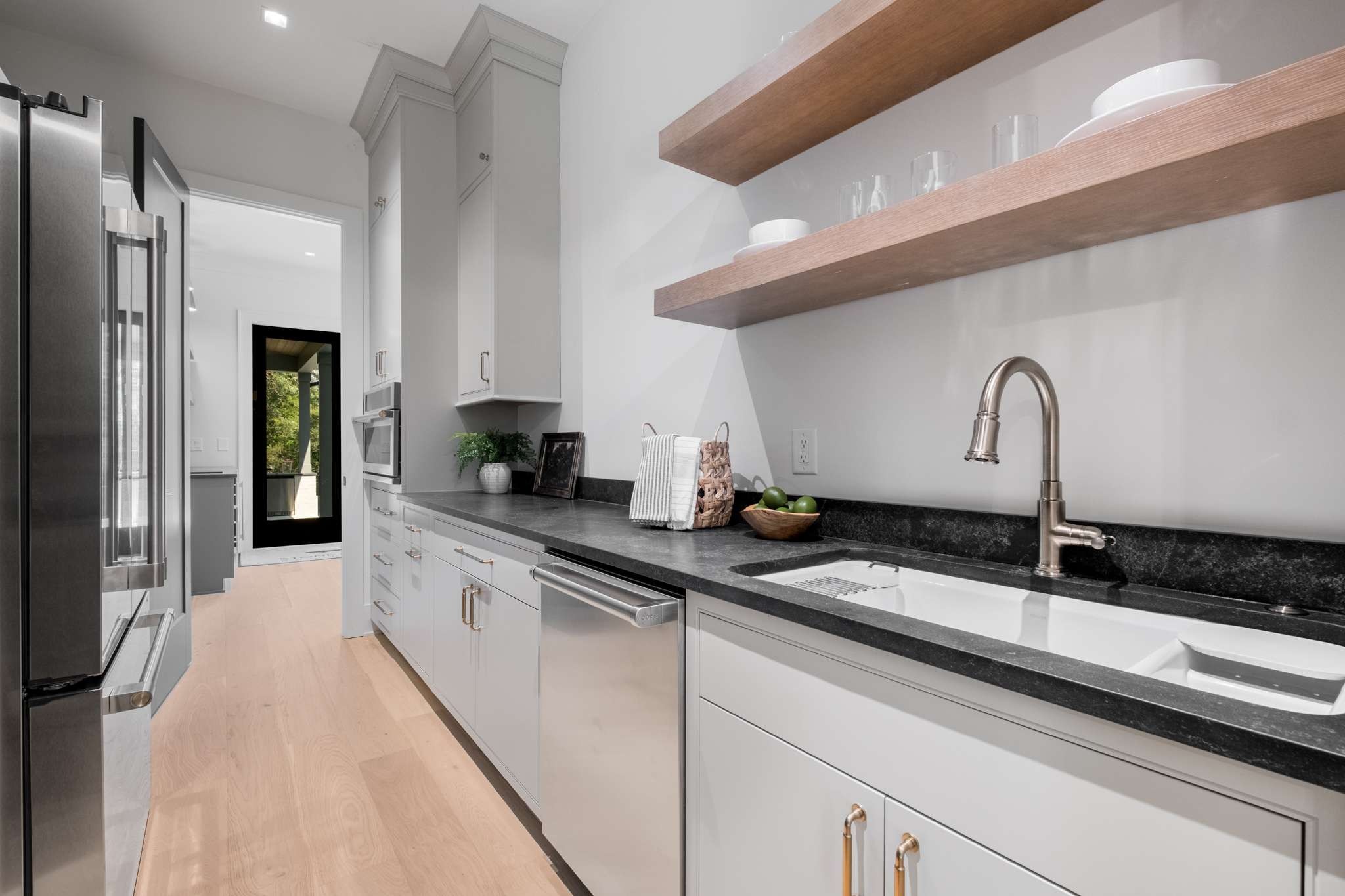 4530 Everett Drive Nashville, TN 37215 - Photo 26 of 89 a kitchen with granite countertop a sink and cabinets
