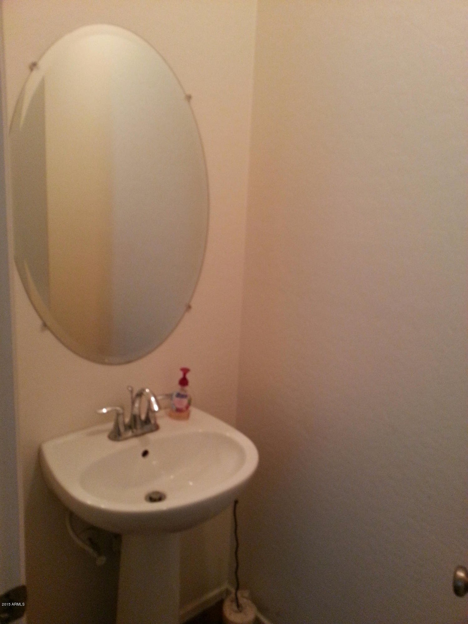 7 North 88th Avenue Tolleson, AZ 85353 - Photo 12 of 14 Third Bathroom
