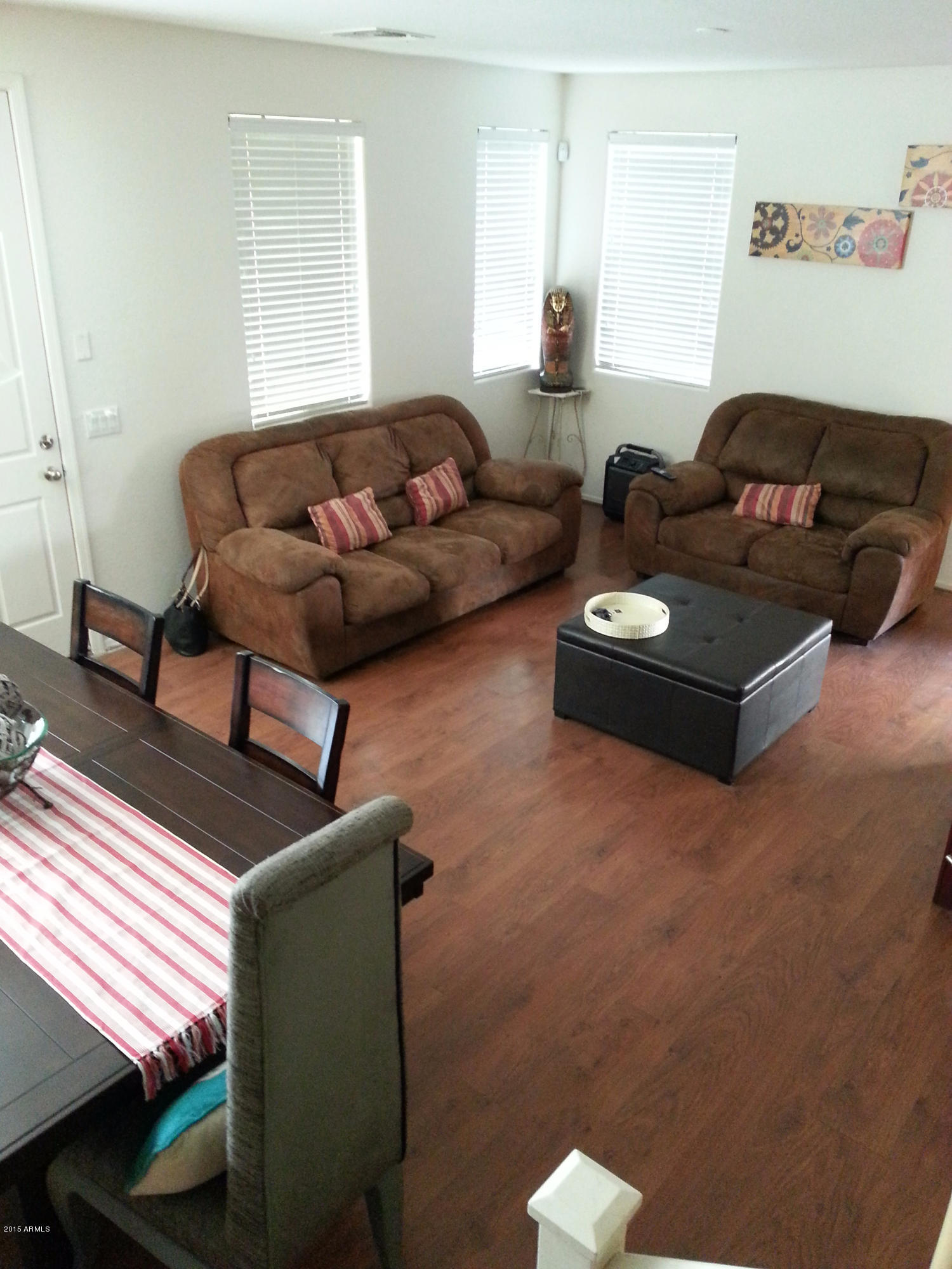 7 North 88th Avenue Tolleson, AZ 85353 - Photo 2 of 14 Livingroom