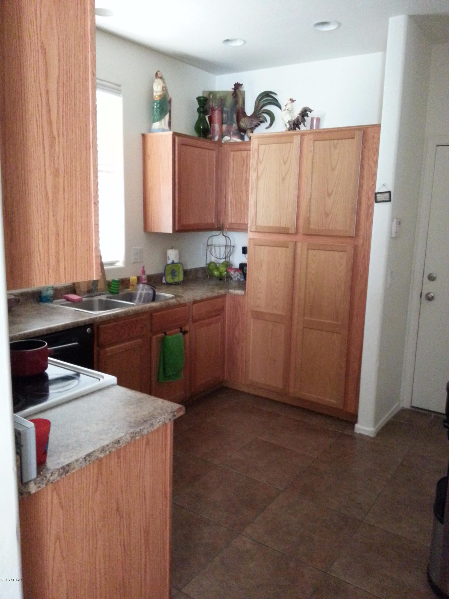 7 North 88th Avenue Tolleson, AZ 85353 - Photo 3 of 14 Kitchen