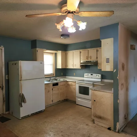 $166,000 | 1600 Mosher Avenue, Owatonna, MN 55060