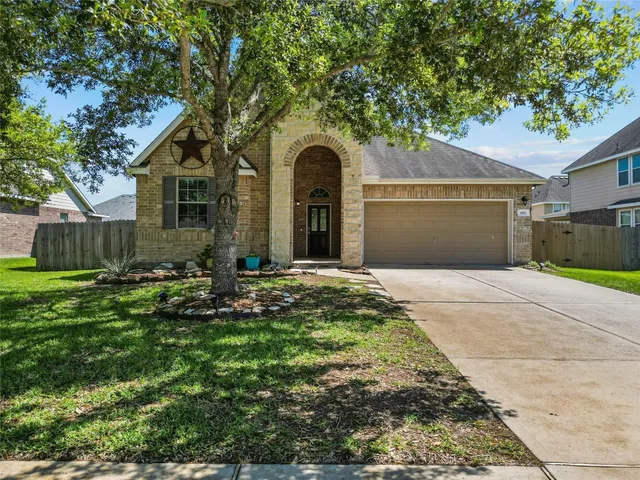 $2,700 | 803 Arlington Pointe Drive, League City, TX 77573