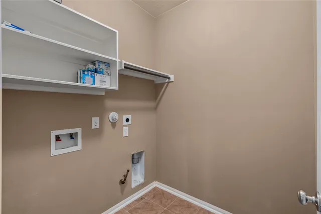 $2,700 | 803 Arlington Pointe Drive, League City, TX 77573