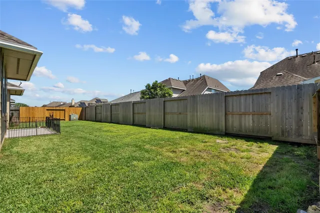 $2,700 | 803 Arlington Pointe Drive, League City, TX 77573