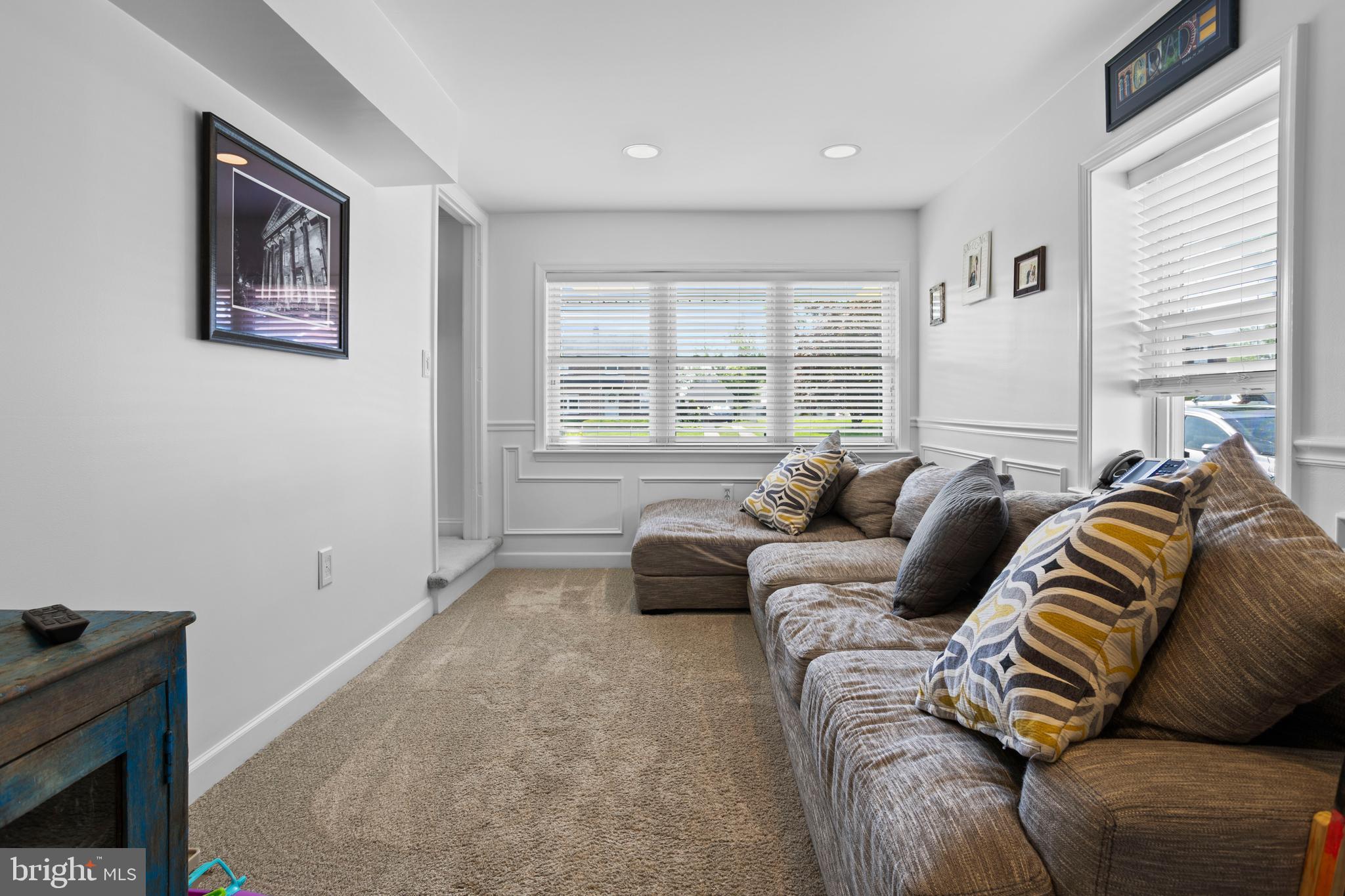46 Plymouth Road Springfield, PA 19064 - Photo 12 of 30 a living room with furniture and a window