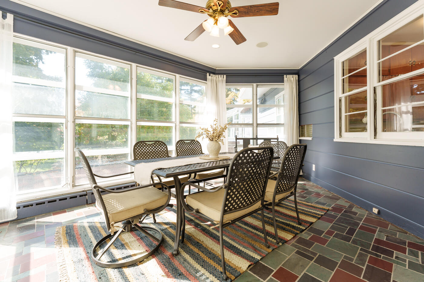 1739 Embury Road Kalamazoo, MI 49008 - Photo 17 of 54 Embury_Rd_1739_Kalamazoo_49008-15