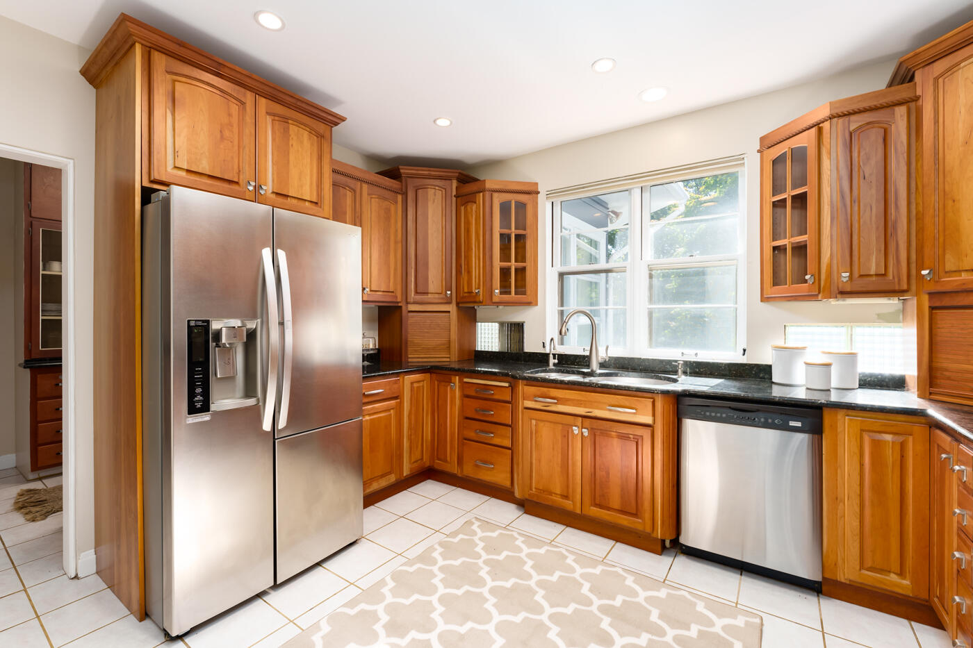 1739 Embury Road Kalamazoo, MI 49008 - Photo 22 of 54 Embury_Rd_1739_Kalamazoo_49008-20
