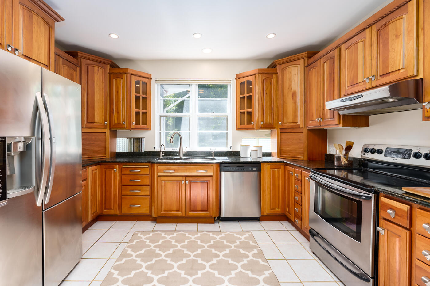 1739 Embury Road Kalamazoo, MI 49008 - Photo 23 of 54 Embury_Rd_1739_Kalamazoo_49008-21