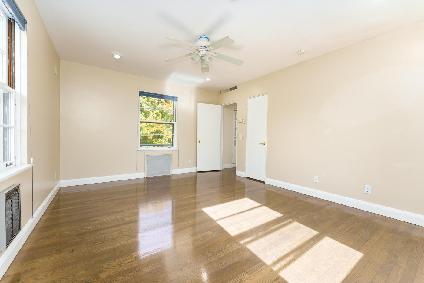 1739 Embury Road Kalamazoo, MI 49008 - Photo 28 of 54 Embury_Rd_1739_Kalamazoo_49008-26