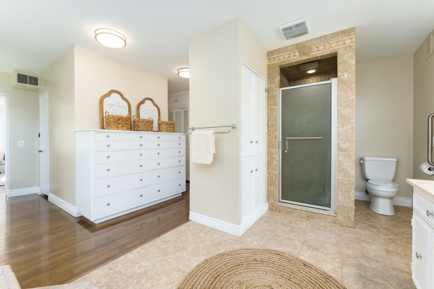 1739 Embury Road Kalamazoo, MI 49008 - Photo 39 of 54 Embury_Rd_1739_Kalamazoo_49008-37