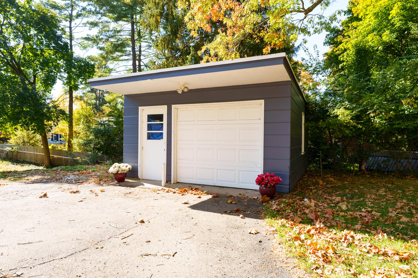 1739 Embury Road Kalamazoo, MI 49008 - Photo 47 of 54 Embury_Rd_1739_Kalamazoo_49008-47