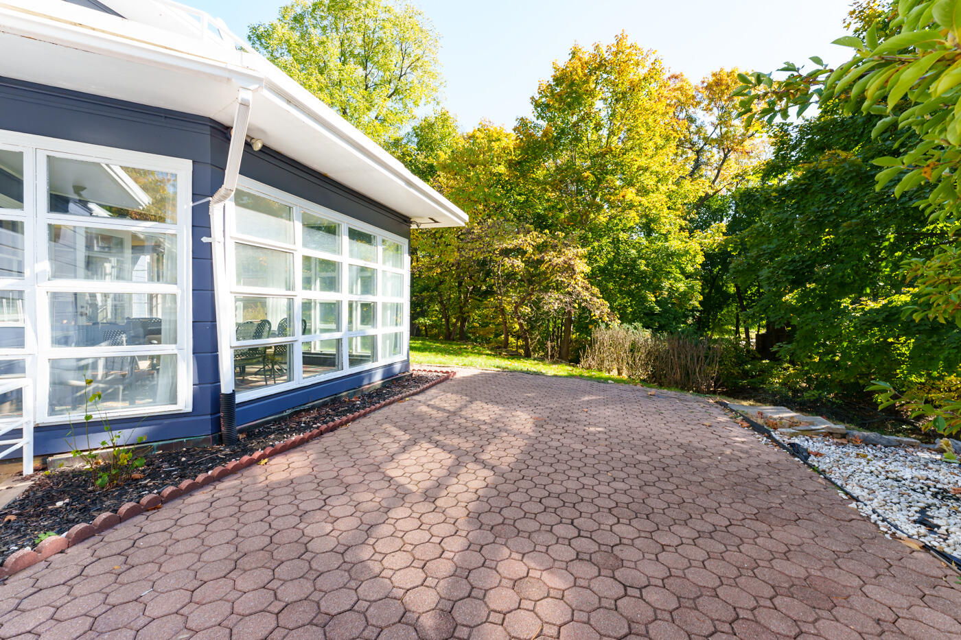 1739 Embury Road Kalamazoo, MI 49008 - Photo 49 of 54 Embury_Rd_1739_Kalamazoo_49008-51