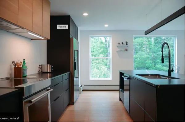 $610,000 | 1 Cairn Hill Road, Bowdoinham, ME 04008