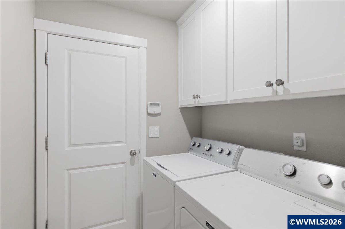 2359 Northwest Gale Street Albany, OR 97321 - Photo 39 of 47 a utility room with dryer and washer