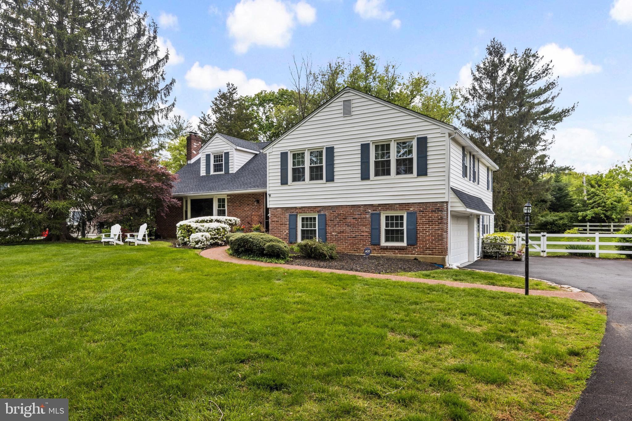 526 Gulph Road Wayne, PA 19087 - Photo 3 of 47