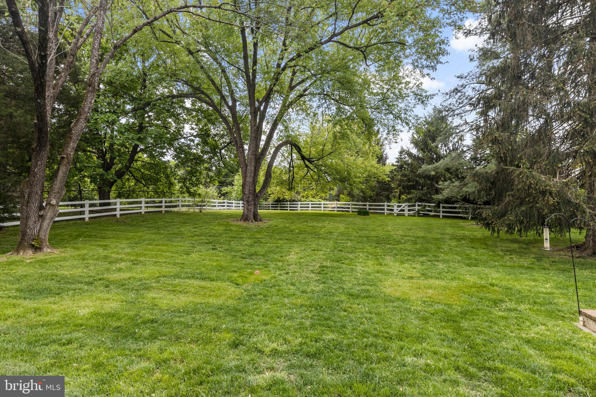 526 Gulph Road Wayne, PA 19087 - Photo 8 of 47