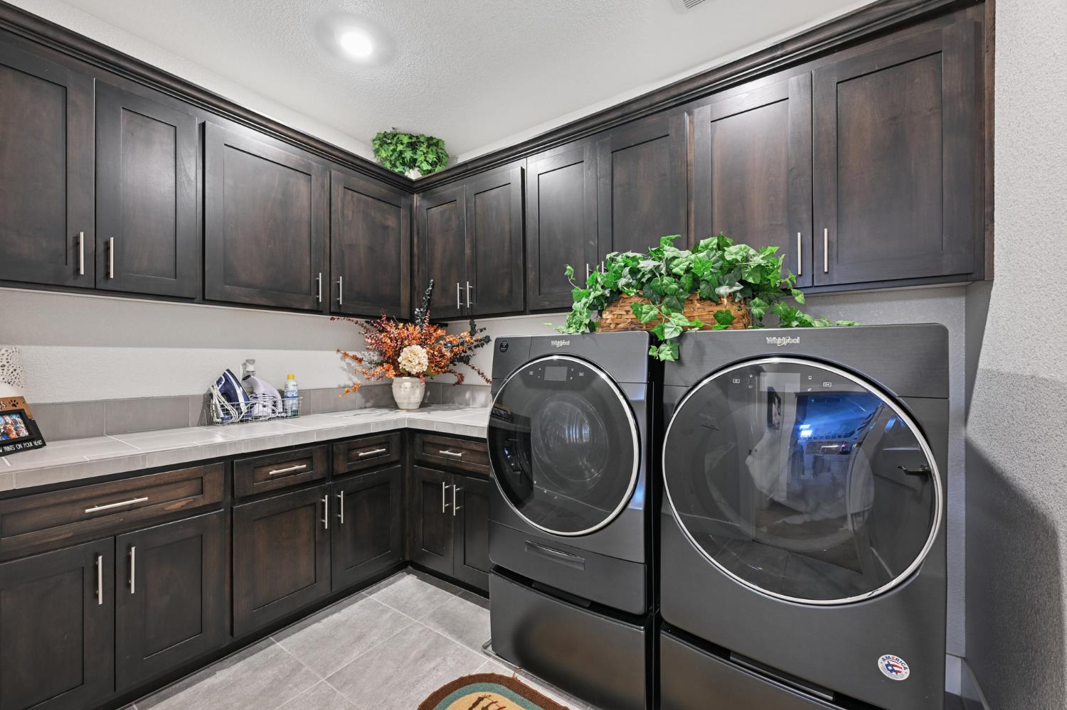 9016 Plympton Loop Roseville, CA 95747 - Photo 49 of 99 Gallery Image 49