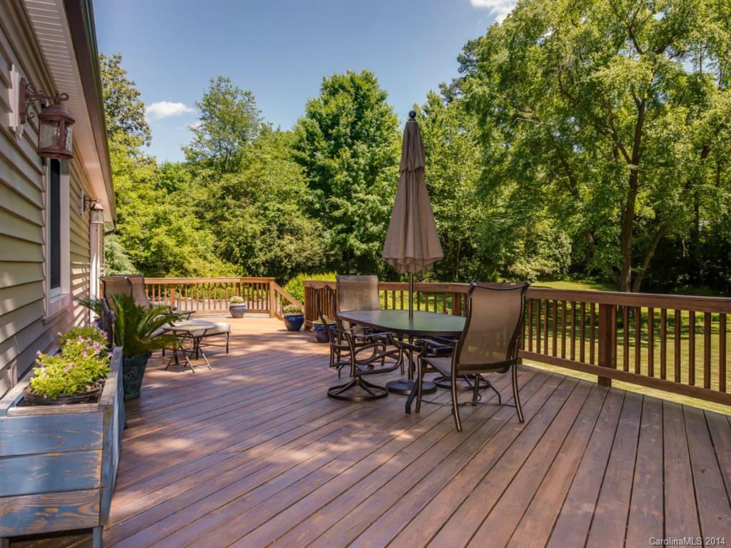 4022 Churchill Road Charlotte, NC 28211 - Photo 19 of 24 Gallery Image 19