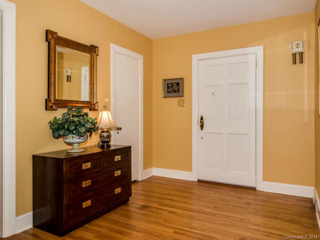 4022 Churchill Road Charlotte, NC 28211 - Photo 4 of 24 Gallery Image 4