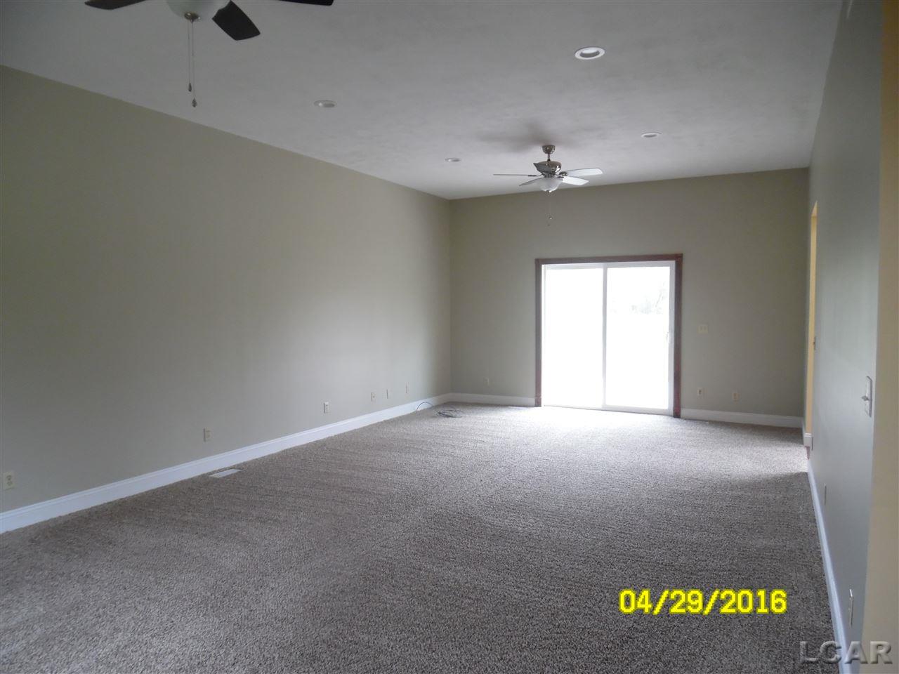 6915 Burton Road Adrian, MI 49221 - Photo 13 of 45 31289012-13.JPG