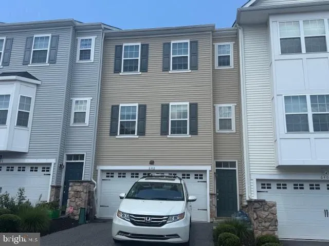 $2,000 | 642 Jacobsen Circle, Unit 129, Newark, DE 19702